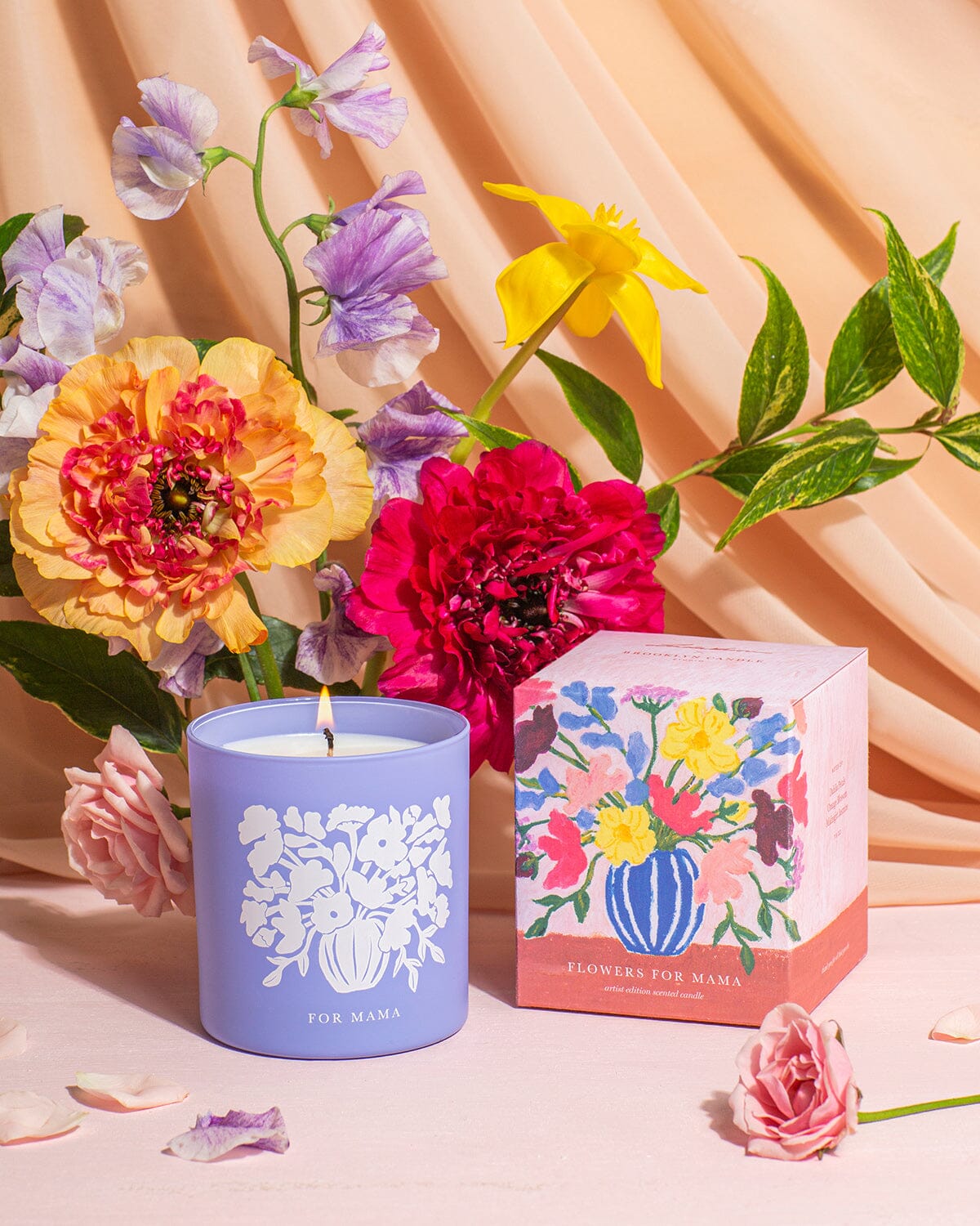 Brooklyn Candle Studio Flowers for Mama Candle - Thumbnail 2